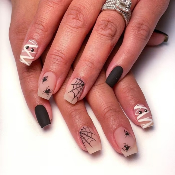 Amazon Other - 2/$10 Halloween Mummy & Spider Matte Nail Set - Black & Nude